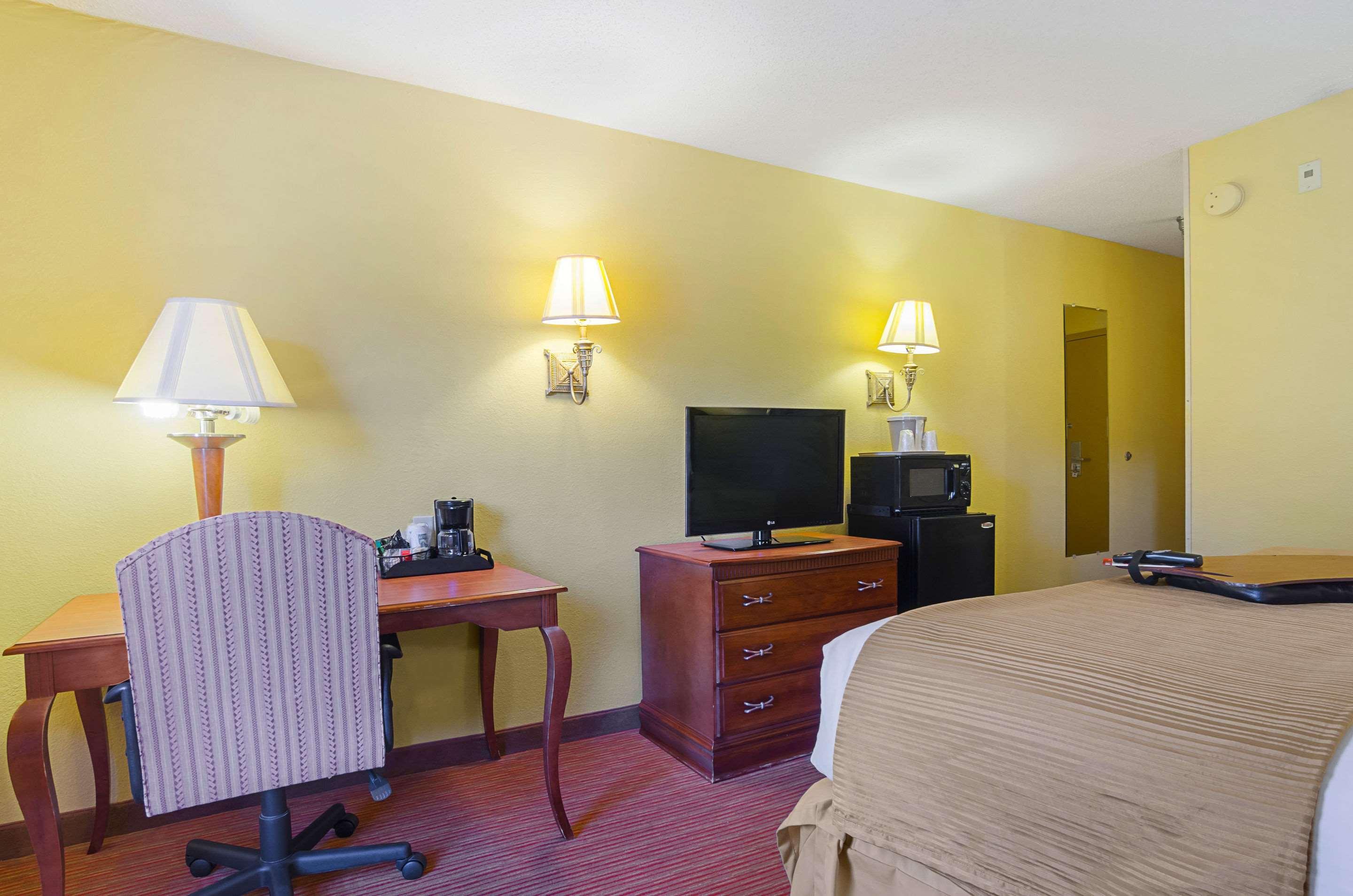 Surestay Plus Hotel By Best Western Durham Medical Center Eksteriør bilde