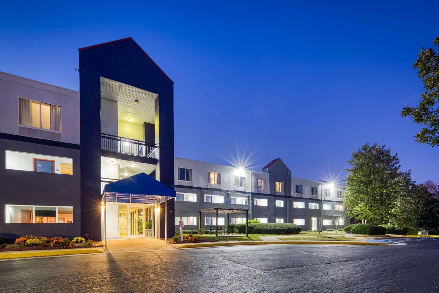 Surestay Plus Hotel By Best Western Durham Medical Center Eksteriør bilde