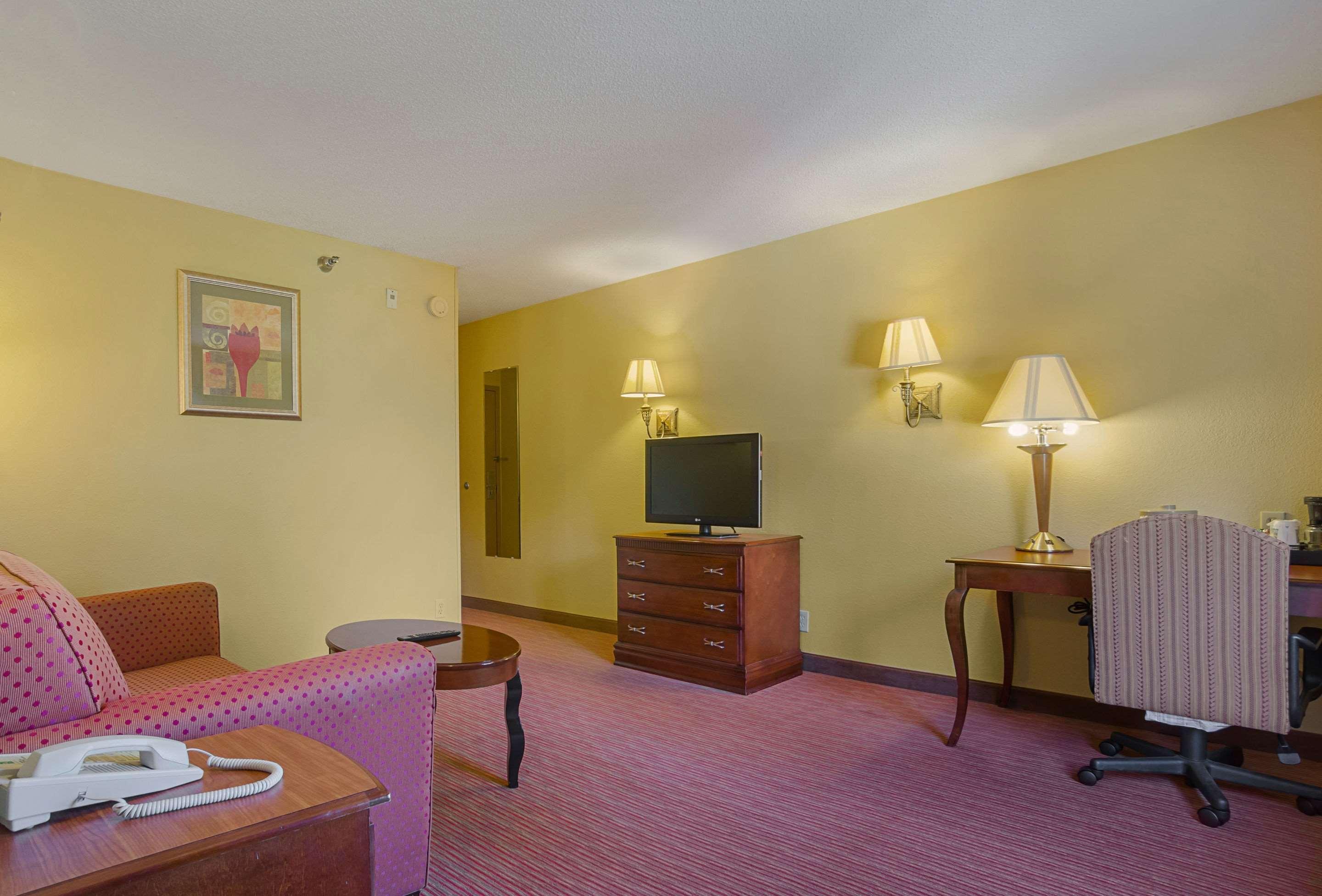 Surestay Plus Hotel By Best Western Durham Medical Center Eksteriør bilde