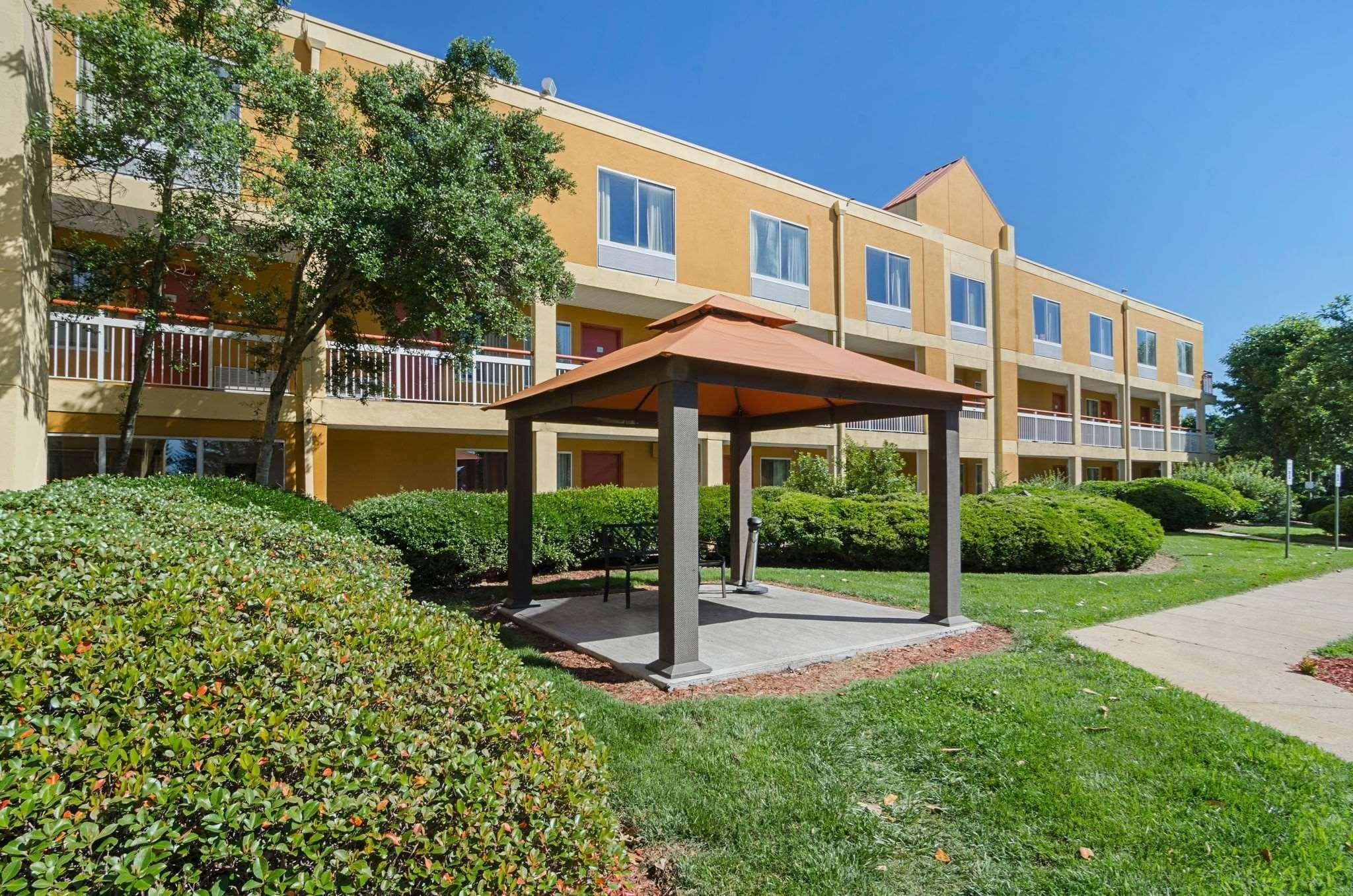 Surestay Plus Hotel By Best Western Durham Medical Center Eksteriør bilde